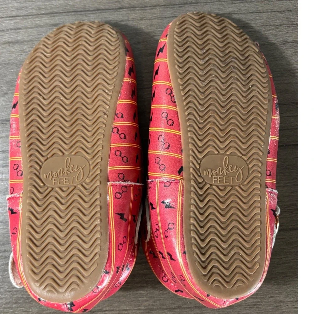 Monkey Feet Harry Potter Red T-Strap Moccasin Kids Shoes Size 4-5Y